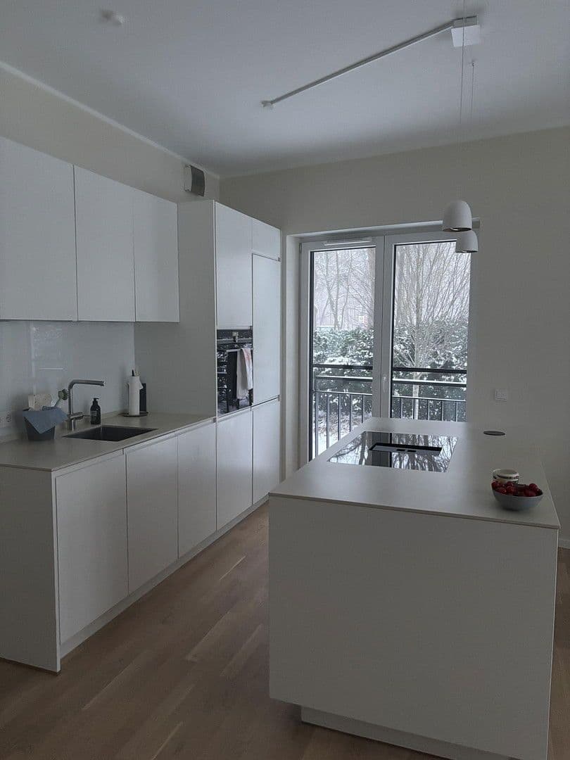 Prenájom bytu 3-izbový 85 m², Rissener Landstrasse 197, Hamburg, Hamburg Prenájom bytu 3-izbový 85 m², Rissener Landstrasse 197, Hamburg, Hamburg