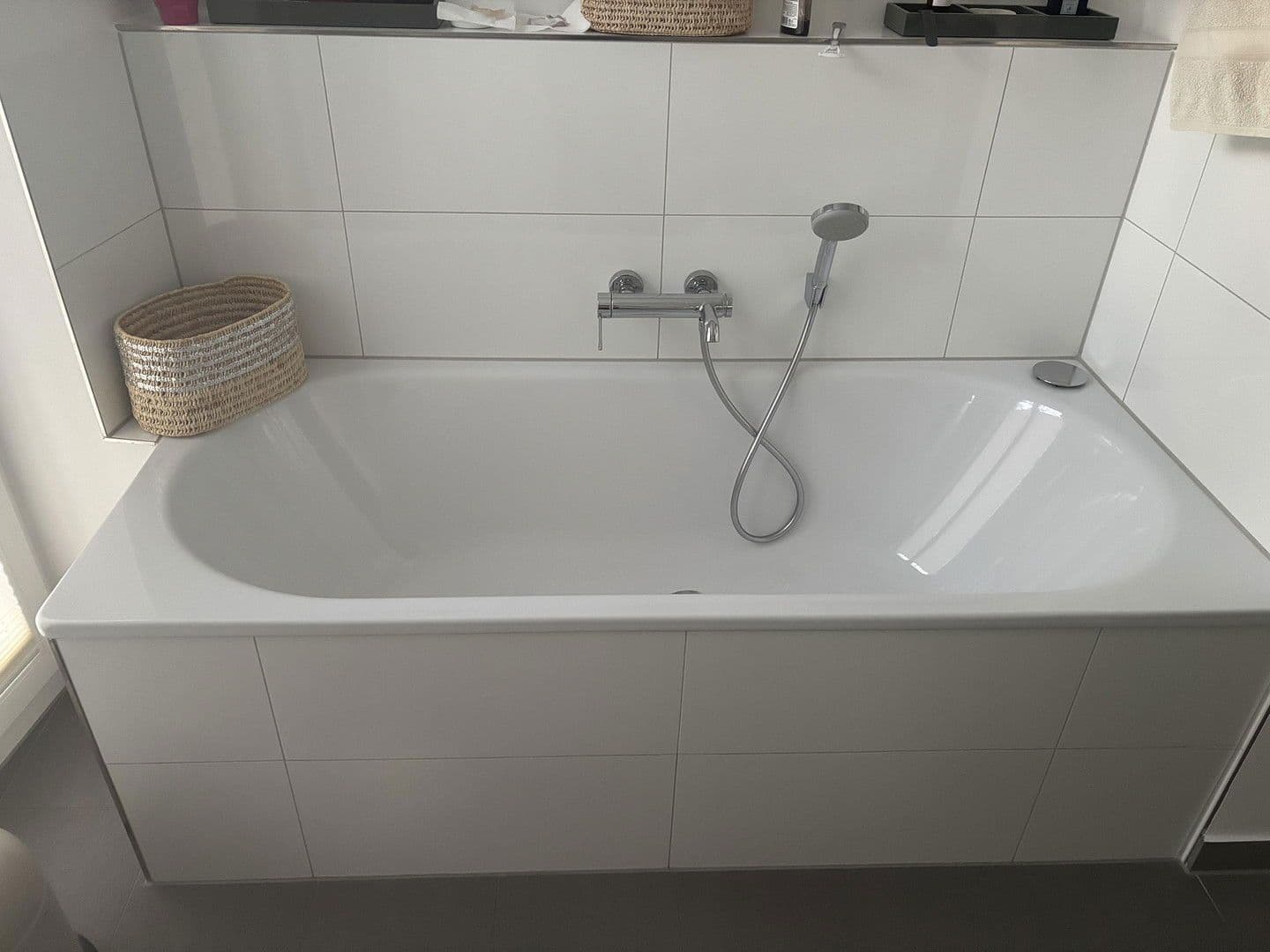 Prenájom bytu 3-izbový 85 m², Rissener Landstrasse 197, Hamburg, Hamburg Prenájom bytu 3-izbový 85 m², Rissener Landstrasse 197, Hamburg, Hamburg