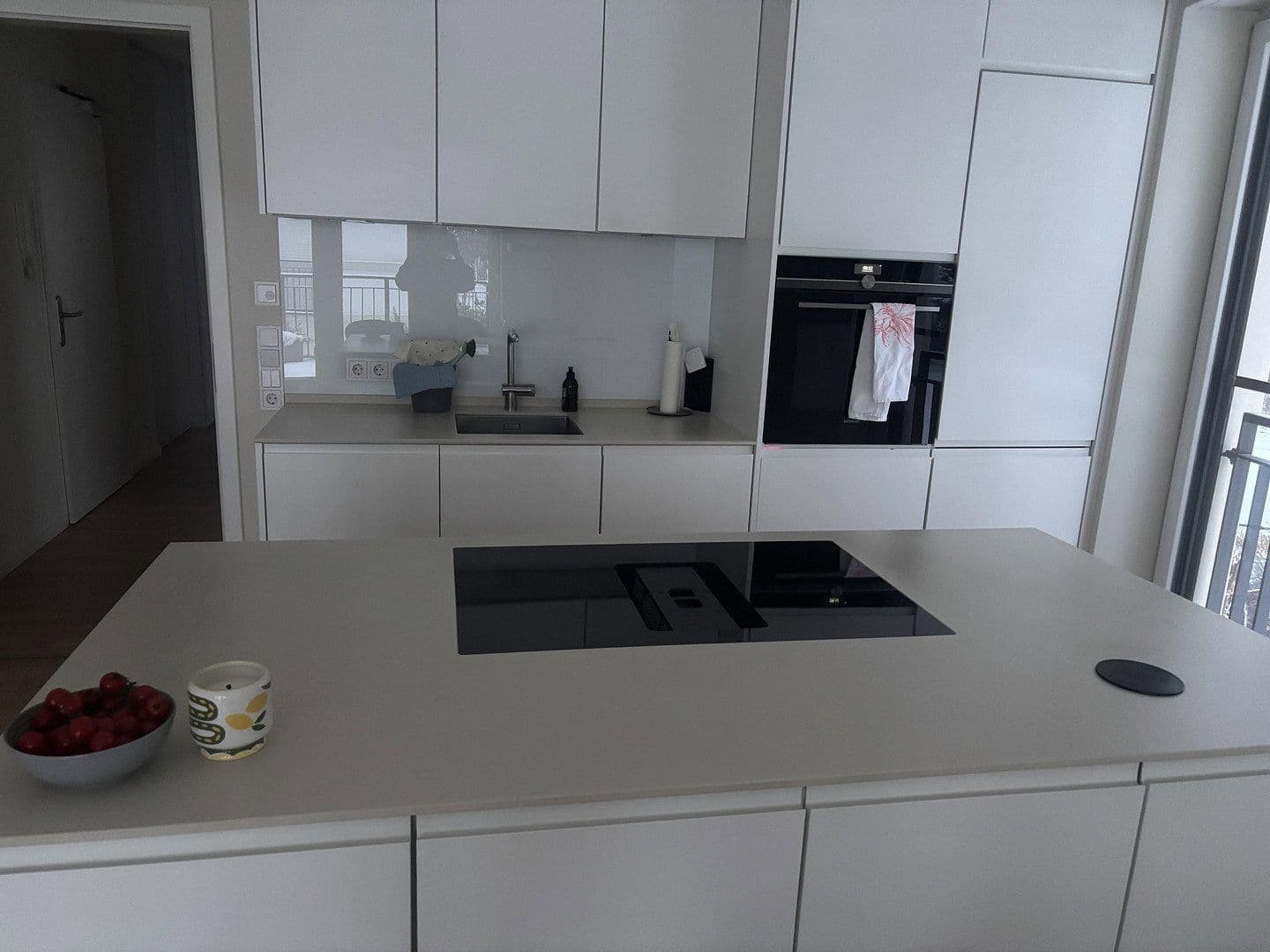 Prenájom bytu 3-izbový 85 m², Rissener Landstrasse 197, Hamburg, Hamburg Prenájom bytu 3-izbový 85 m², Rissener Landstrasse 197, Hamburg, Hamburg