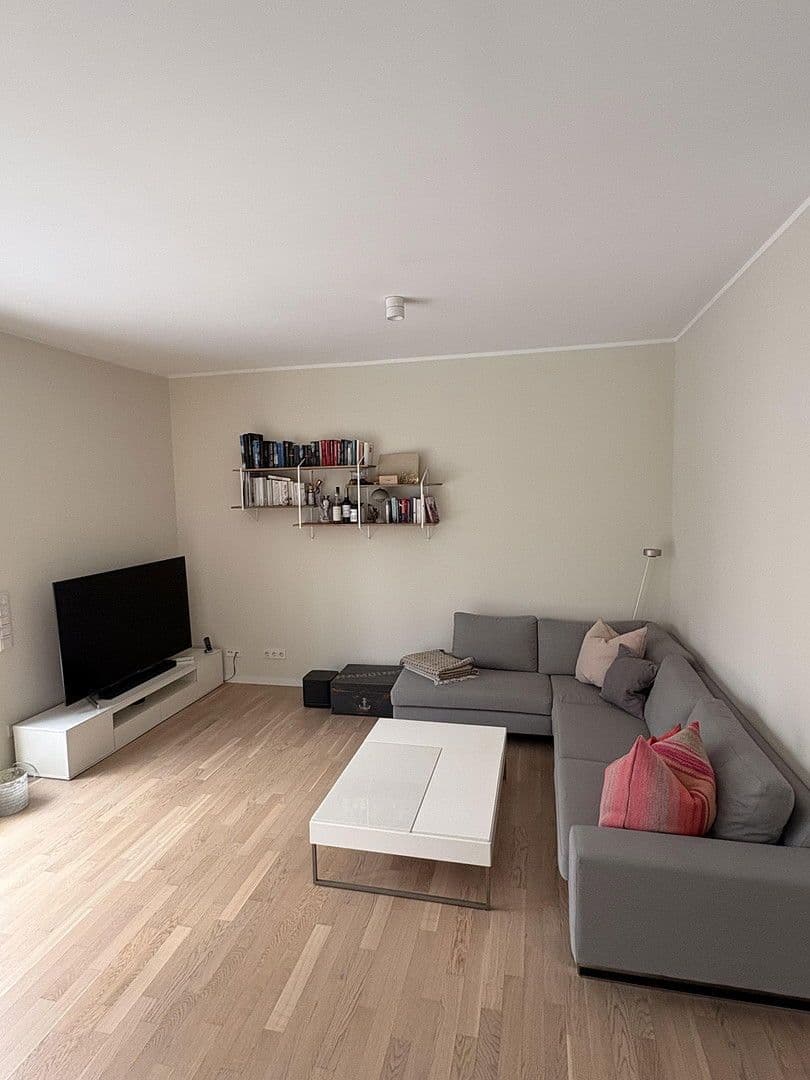 Prenájom bytu 3-izbový 85 m², Rissener Landstrasse 197, Hamburg, Hamburg Prenájom bytu 3-izbový 85 m², Rissener Landstrasse 197, Hamburg, Hamburg