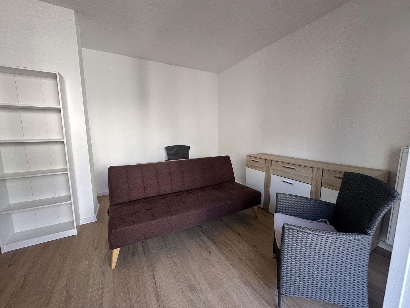 Prenájom bytu 2-izbový 47 m², Mannheim, Bádensko-Wurttembersko Prenájom bytu 2-izbový 47 m², Mannheim, Bádensko-Wurttembersko