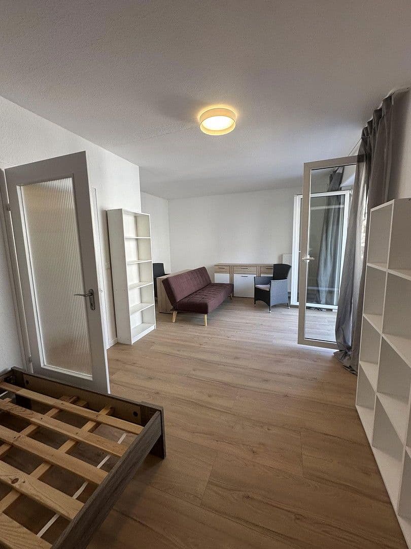 Prenájom bytu 2-izbový 47 m², Mannheim, Bádensko-Wurttembersko Prenájom bytu 2-izbový 47 m², Mannheim, Bádensko-Wurttembersko