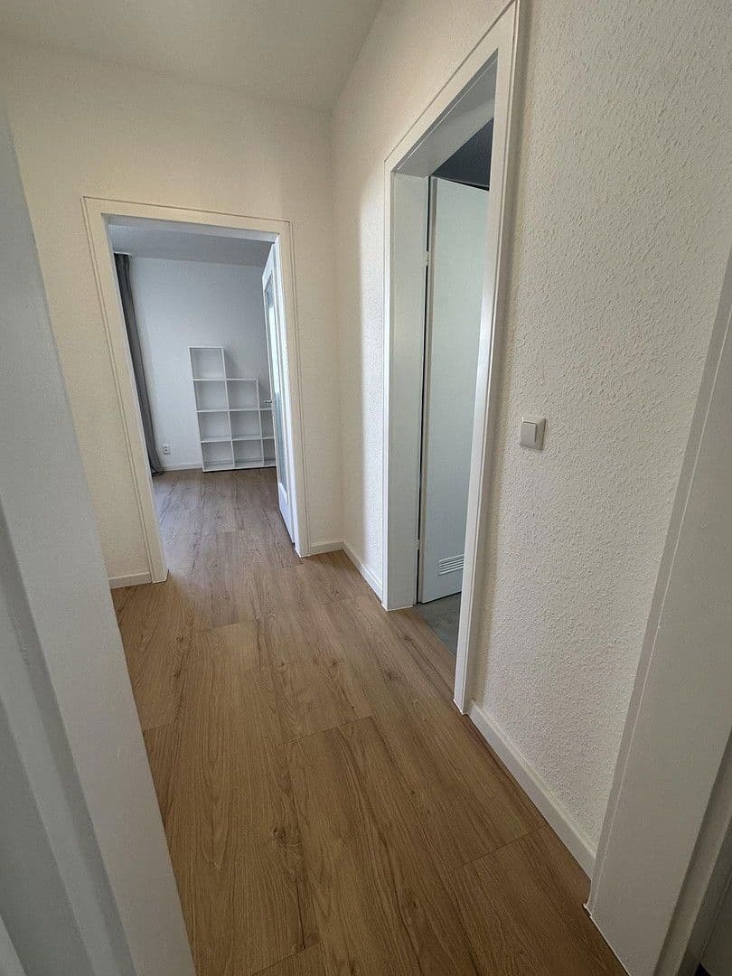 Prenájom bytu 2-izbový 47 m², Mannheim, Bádensko-Wurttembersko Prenájom bytu 2-izbový 47 m², Mannheim, Bádensko-Wurttembersko