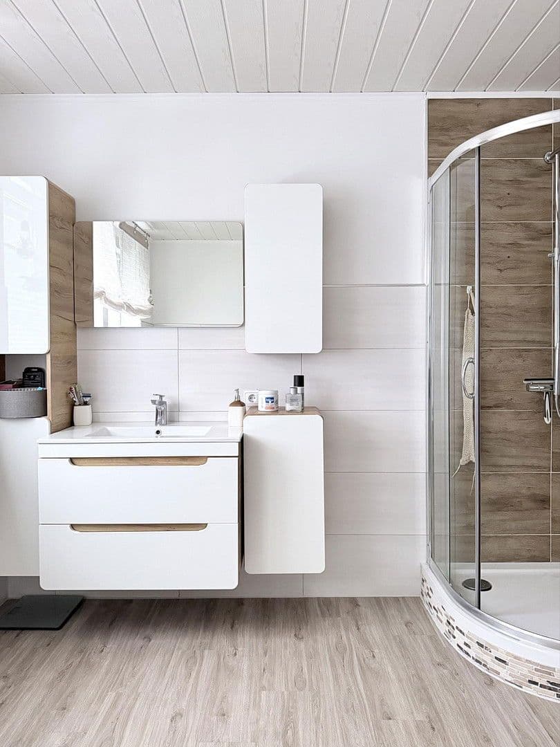 Predaj domu 124 m², pozemek 296 m², Stade, Dolné Sasko Predaj domu 124 m², pozemek 296 m², Stade, Dolné Sasko