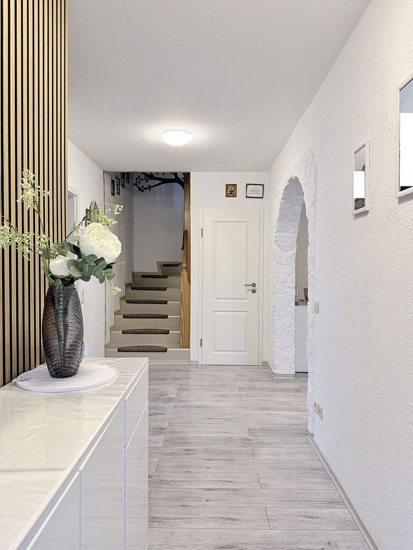 Predaj domu 124 m², pozemek 296 m², Stade, Dolné Sasko Predaj domu 124 m², pozemek 296 m², Stade, Dolné Sasko