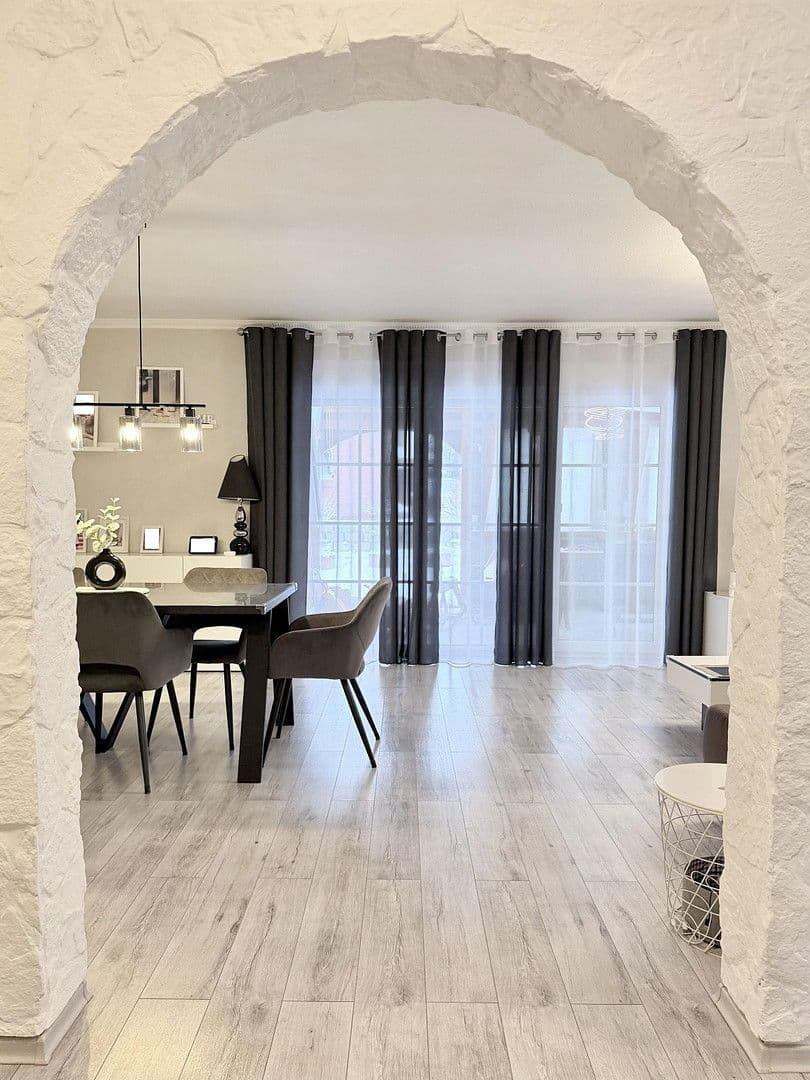 Predaj domu 124 m², pozemek 296 m², Stade, Dolné Sasko Predaj domu 124 m², pozemek 296 m², Stade, Dolné Sasko