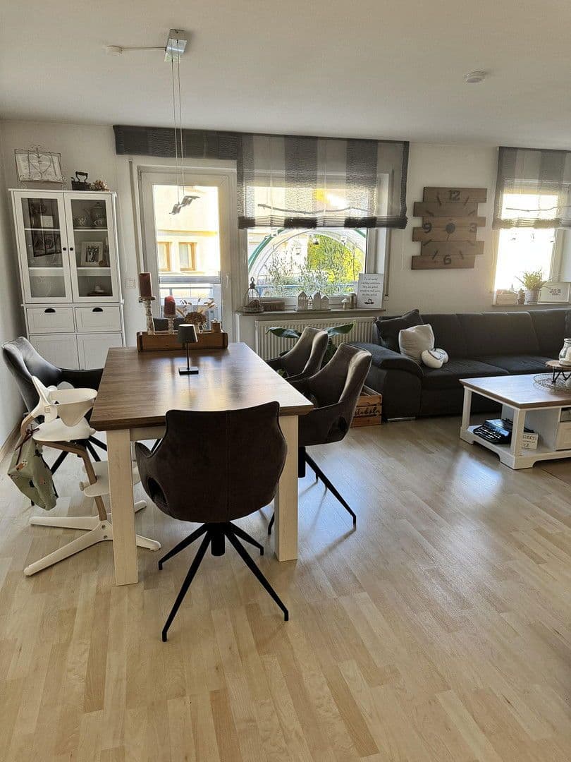 Predaj bytu 3-izbový 74 m², Erdmannhausen, Bádensko-Wurttembersko Predaj bytu 3-izbový 74 m², Erdmannhausen, Bádensko-Wurttembersko