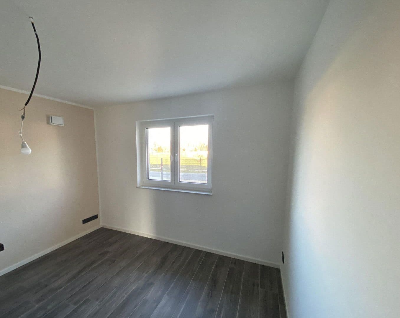 Predaj domu 151 m², pozemek 920 m², Ponnsdorfer Weg 4 A, Sonnewalde, Brandenbursko Predaj domu 151 m², pozemek 920 m², Ponnsdorfer Weg 4 A, Sonnewalde, Brandenbursko