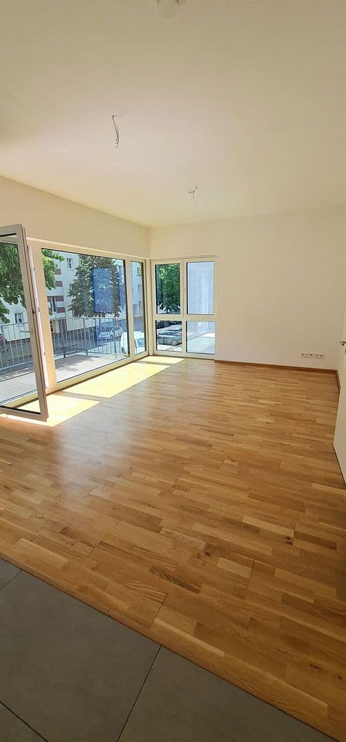 Prenájom bytu 2-izbový 73 m², Am Gutspark 2, Berlin, Berlín Prenájom bytu 2-izbový 73 m², Am Gutspark 2, Berlin, Berlín