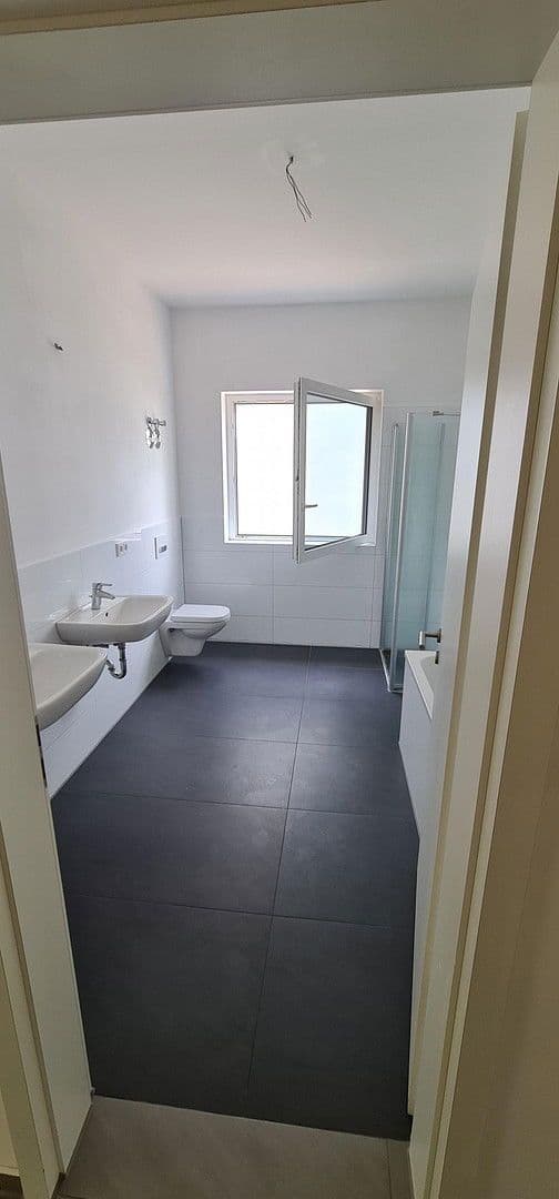 Prenájom bytu 2-izbový 73 m², Am Gutspark 2, Berlin, Berlín Prenájom bytu 2-izbový 73 m², Am Gutspark 2, Berlin, Berlín