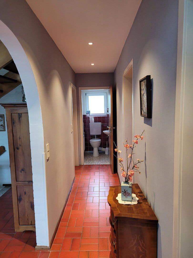 Predaj domu 120 m², pozemek 555 m², Groß-Umstadt, Hesensko Predaj domu 120 m², pozemek 555 m², Groß-Umstadt, Hesensko