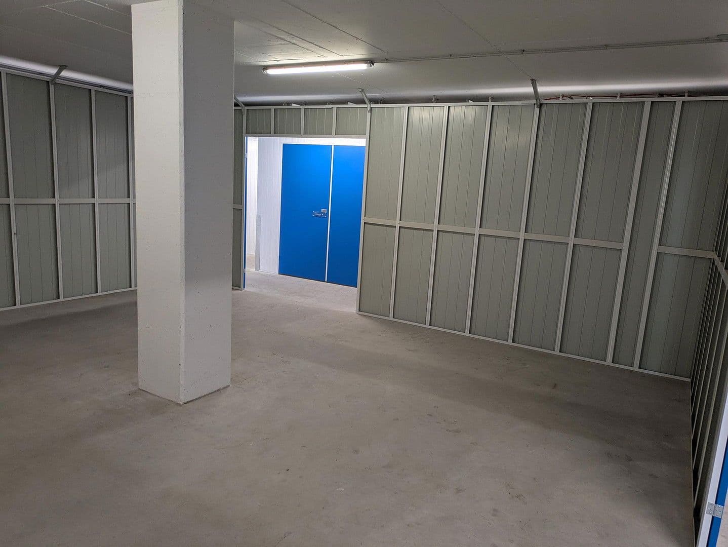 Prenájom nebytového priestoru 41 m², Schnellerstrasse 18 a, Berlin, Berlín Prenájom nebytového priestoru 41 m², Schnellerstrasse 18 a, Berlin, Berlín