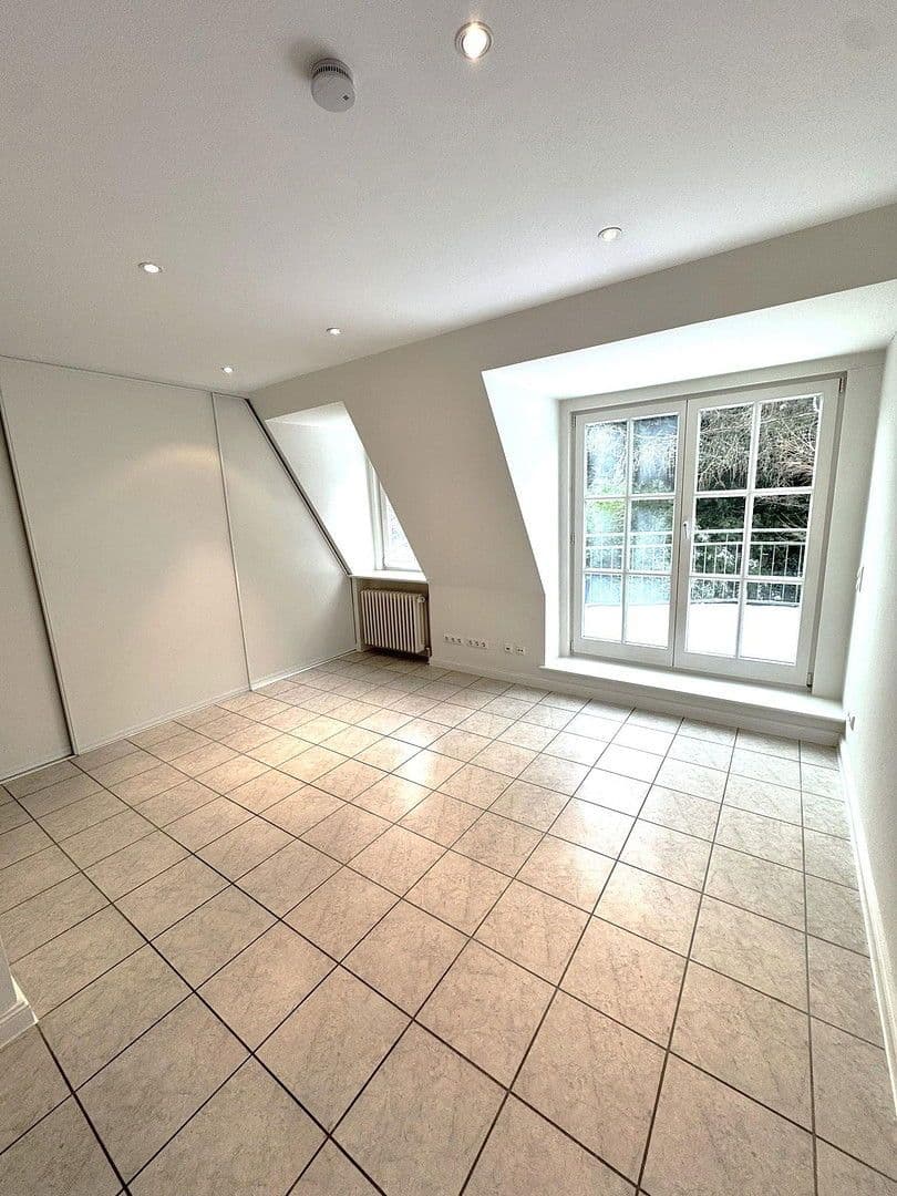 Prenájom domu 198 m², pozemek 1.068 m², Hamburg, Hamburg Prenájom domu 198 m², pozemek 1.068 m², Hamburg, Hamburg