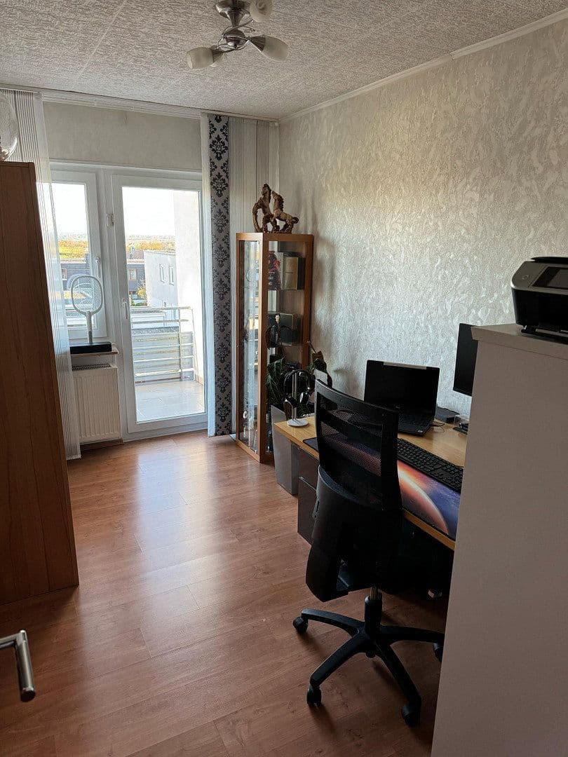 Predaj domu 135 m², pozemek 341 m², Brahmsstraße 24, Herrenberg, Bádensko-Wurttembersko Predaj domu 135 m², pozemek 341 m², Brahmsstraße 24, Herrenberg, Bádensko-Wurttembersko