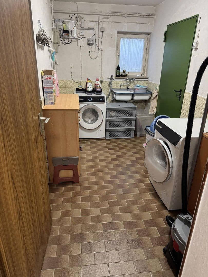 Predaj domu 135 m², pozemek 341 m², Brahmsstraße 24, Herrenberg, Bádensko-Wurttembersko Predaj domu 135 m², pozemek 341 m², Brahmsstraße 24, Herrenberg, Bádensko-Wurttembersko