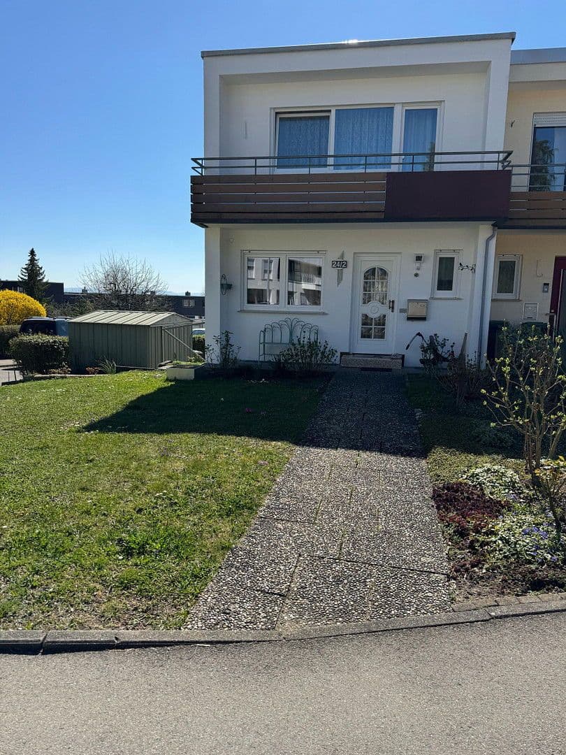 Predaj domu 135 m², pozemek 341 m², Brahmsstraße 24, Herrenberg, Bádensko-Wurttembersko Predaj domu 135 m², pozemek 341 m², Brahmsstraße 24, Herrenberg, Bádensko-Wurttembersko