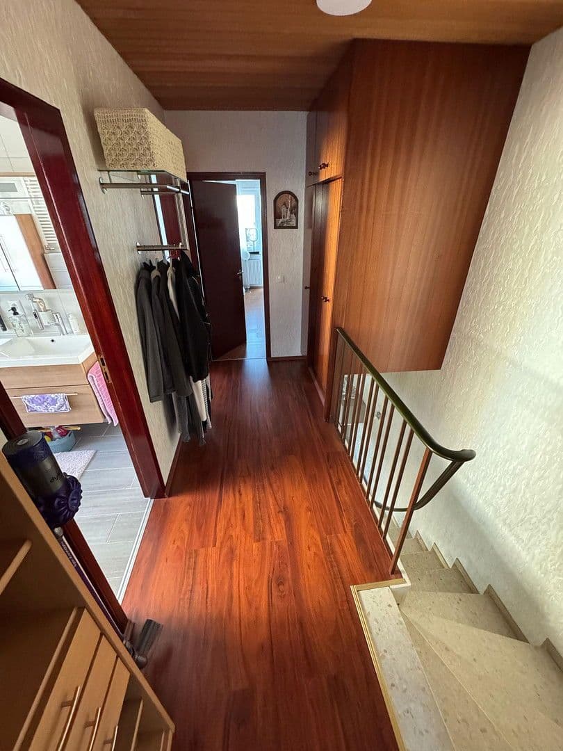 Predaj domu 135 m², pozemek 341 m², Brahmsstraße 24, Herrenberg, Bádensko-Wurttembersko Predaj domu 135 m², pozemek 341 m², Brahmsstraße 24, Herrenberg, Bádensko-Wurttembersko