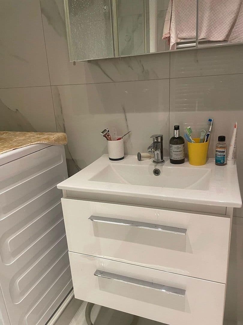 Prenájom bytu 4-izbový 101 m², Albrecht-Dürer-Ring, 23a, Frankenthal, Porýnie-Falcko Prenájom bytu 4-izbový 101 m², Albrecht-Dürer-Ring, 23a, Frankenthal, Porýnie-Falcko