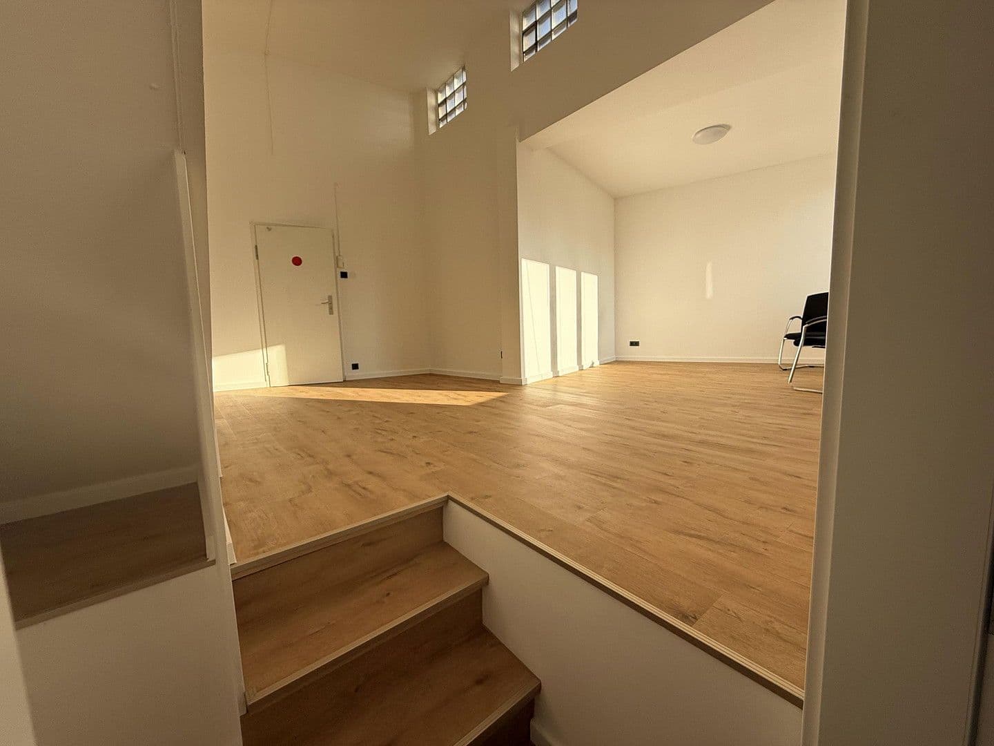 Prenájom kancelárie 48 m², Hamburg, Hamburg Prenájom kancelárie 48 m², Hamburg, Hamburg