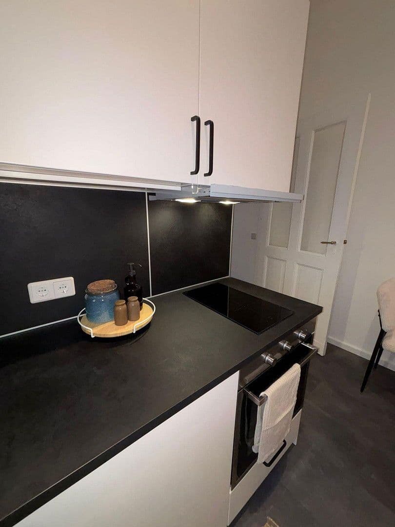 Prenájom bytu 1-izbový 40 m², Erasmusstraße 2, Berlin, Berlín Prenájom bytu 1-izbový 40 m², Erasmusstraße 2, Berlin, Berlín