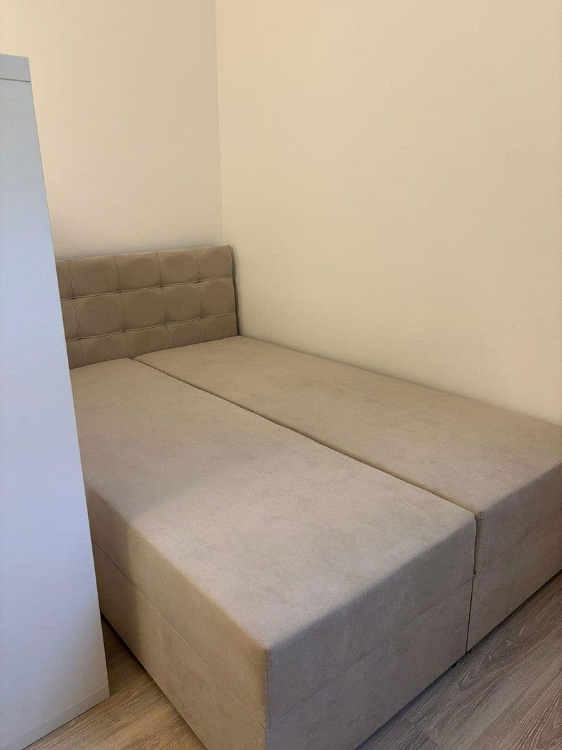 Prenájom bytu 1-izbový 40 m², Erasmusstraße 2, Berlin, Berlín Prenájom bytu 1-izbový 40 m², Erasmusstraße 2, Berlin, Berlín