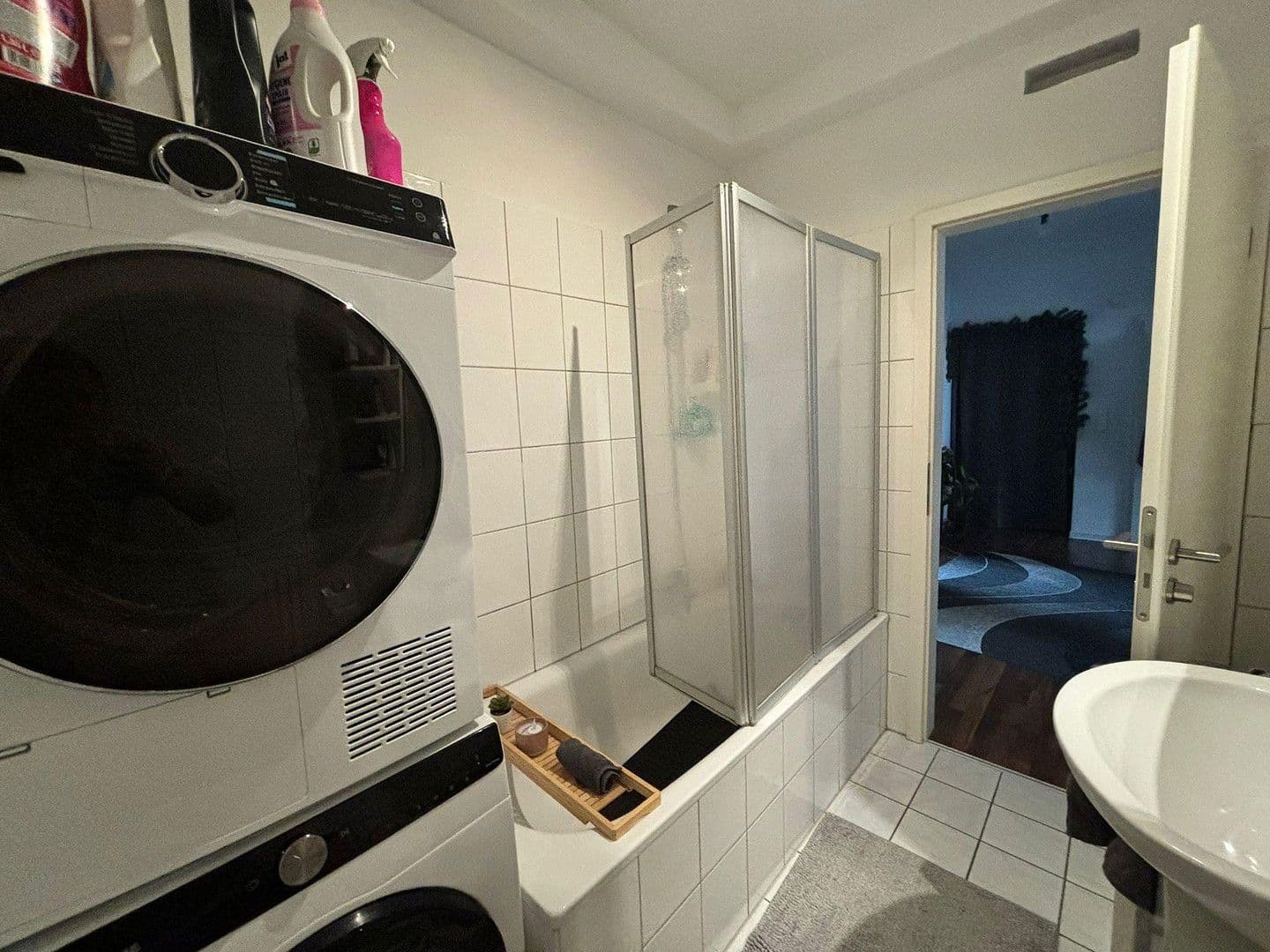 Prenájom bytu 3-izbový 85 m², Bohmter Str., Osnabrück, Dolné Sasko Prenájom bytu 3-izbový 85 m², Bohmter Str., Osnabrück, Dolné Sasko