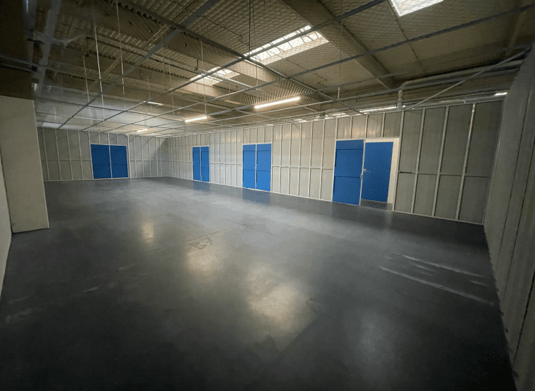 Prenájom nebytového priestoru 139 m², Friedrich-Engels-Strasse 80, Potsdam, Brandenbursko Prenájom nebytového priestoru 139 m², Friedrich-Engels-Strasse 80, Potsdam, Brandenbursko