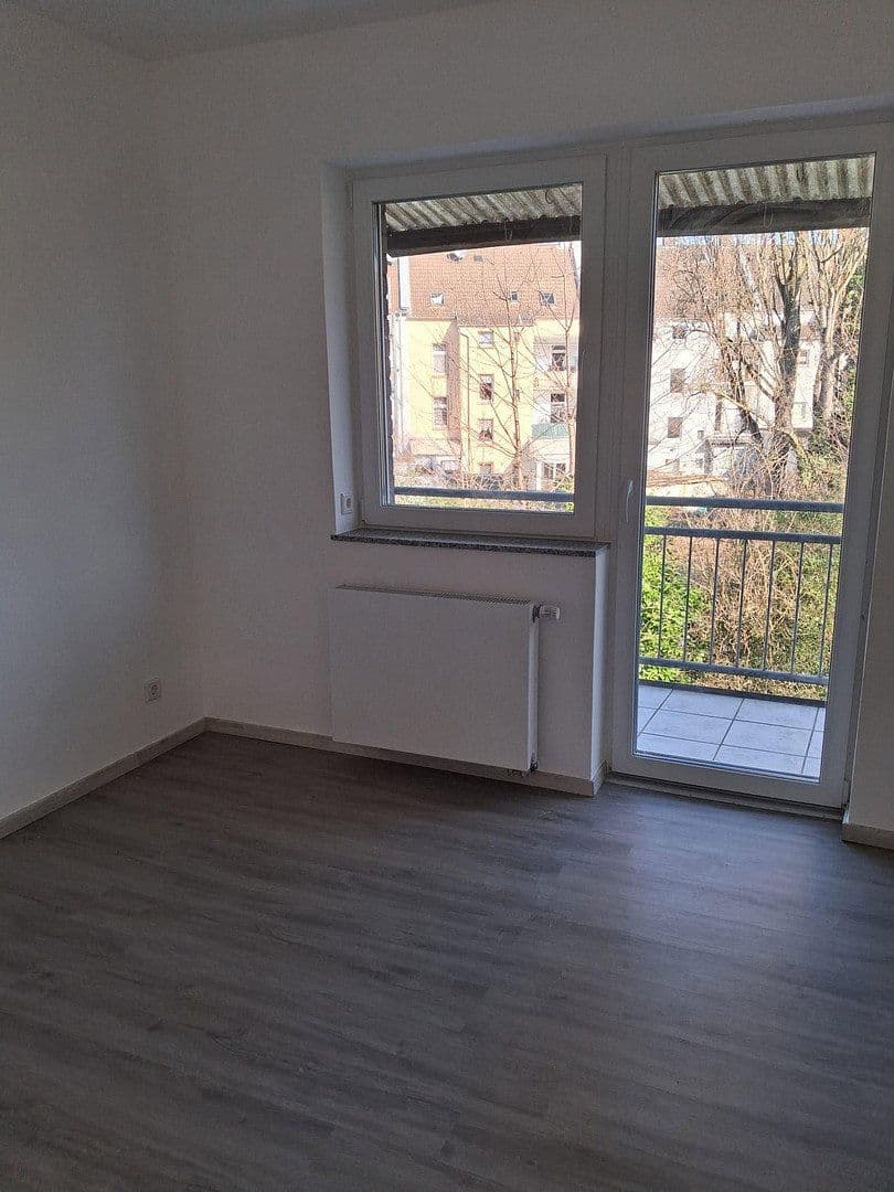 Prenájom bytu 3-izbový 68 m², Neustadtstraße 3, Leverkusen, Severné Porýnie - Westfálsko Prenájom bytu 3-izbový 68 m², Neustadtstraße 3, Leverkusen, Severné Porýnie - Westfálsko