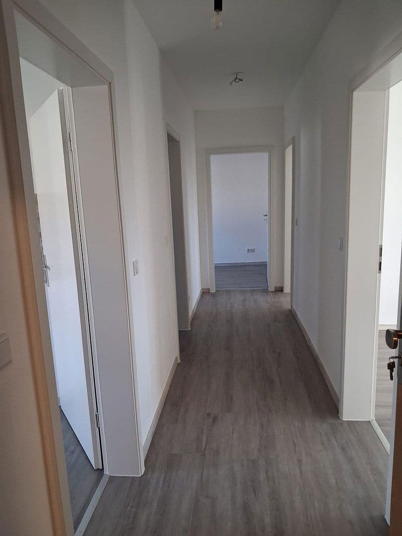 Prenájom bytu 3-izbový 68 m², Neustadtstraße 3, Leverkusen, Severné Porýnie - Westfálsko Prenájom bytu 3-izbový 68 m², Neustadtstraße 3, Leverkusen, Severné Porýnie - Westfálsko