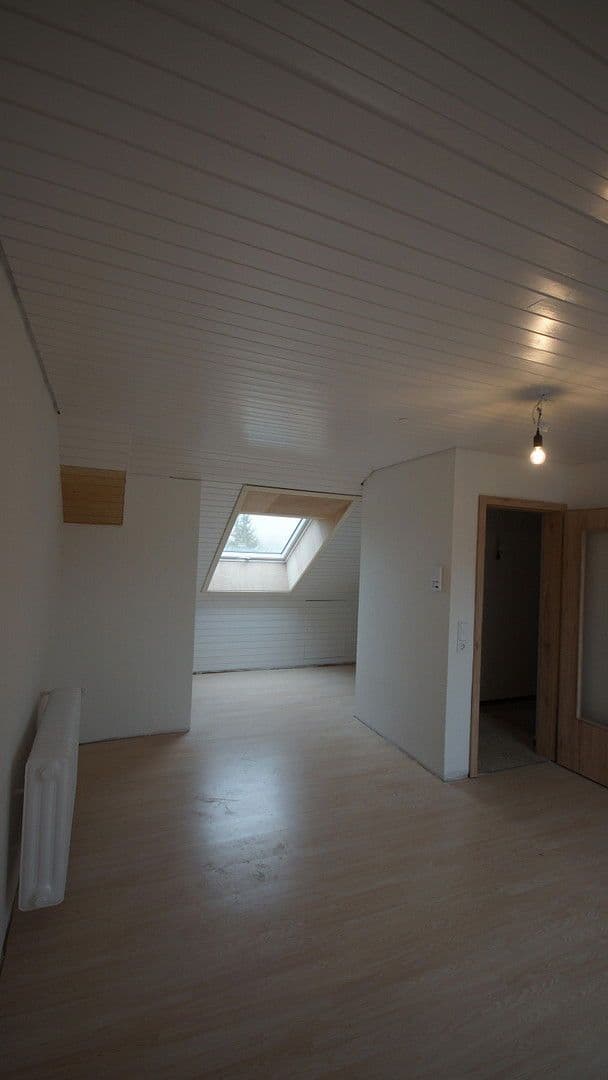 Prenájom domu 150 m², pozemek 130 m², Köpfertstr.68, Plieningen, Bádensko-Wurttembersko Prenájom domu 150 m², pozemek 130 m², Köpfertstr.68, Plieningen, Bádensko-Wurttembersko