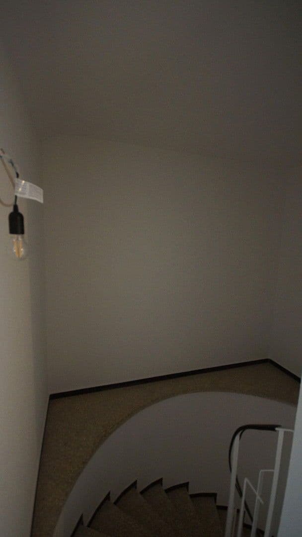 Prenájom domu 150 m², pozemek 130 m², Köpfertstr.68, Plieningen, Bádensko-Wurttembersko Prenájom domu 150 m², pozemek 130 m², Köpfertstr.68, Plieningen, Bádensko-Wurttembersko