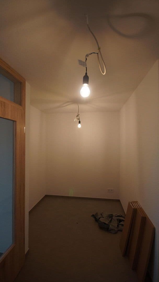 Prenájom domu 150 m², pozemek 130 m², Köpfertstr.68, Plieningen, Bádensko-Wurttembersko Prenájom domu 150 m², pozemek 130 m², Köpfertstr.68, Plieningen, Bádensko-Wurttembersko