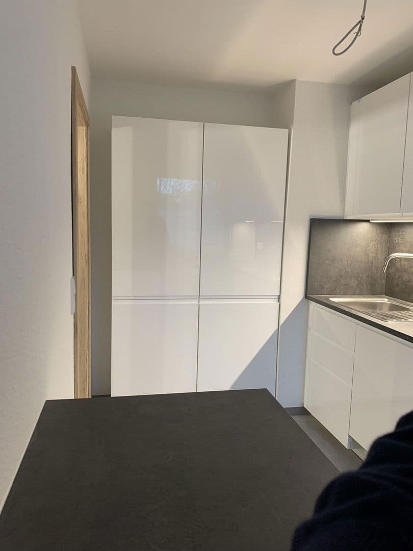 Prenájom domu 150 m², pozemek 130 m², Köpfertstr.68, Plieningen, Bádensko-Wurttembersko Prenájom domu 150 m², pozemek 130 m², Köpfertstr.68, Plieningen, Bádensko-Wurttembersko