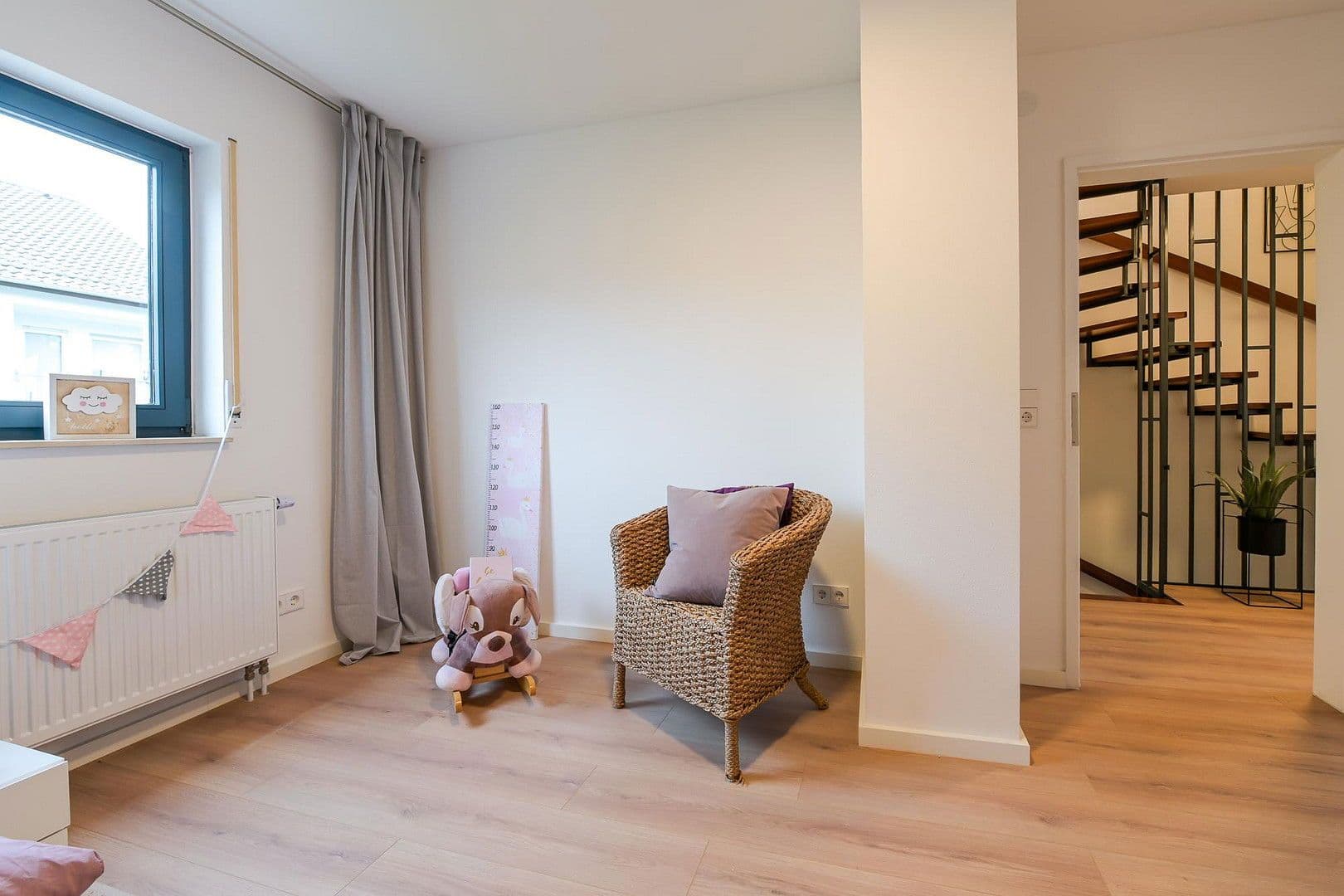 Predaj domu 161 m², pozemek 216 m², Bad Friedrichshall, Bádensko-Wurttembersko Predaj domu 161 m², pozemek 216 m², Bad Friedrichshall, Bádensko-Wurttembersko