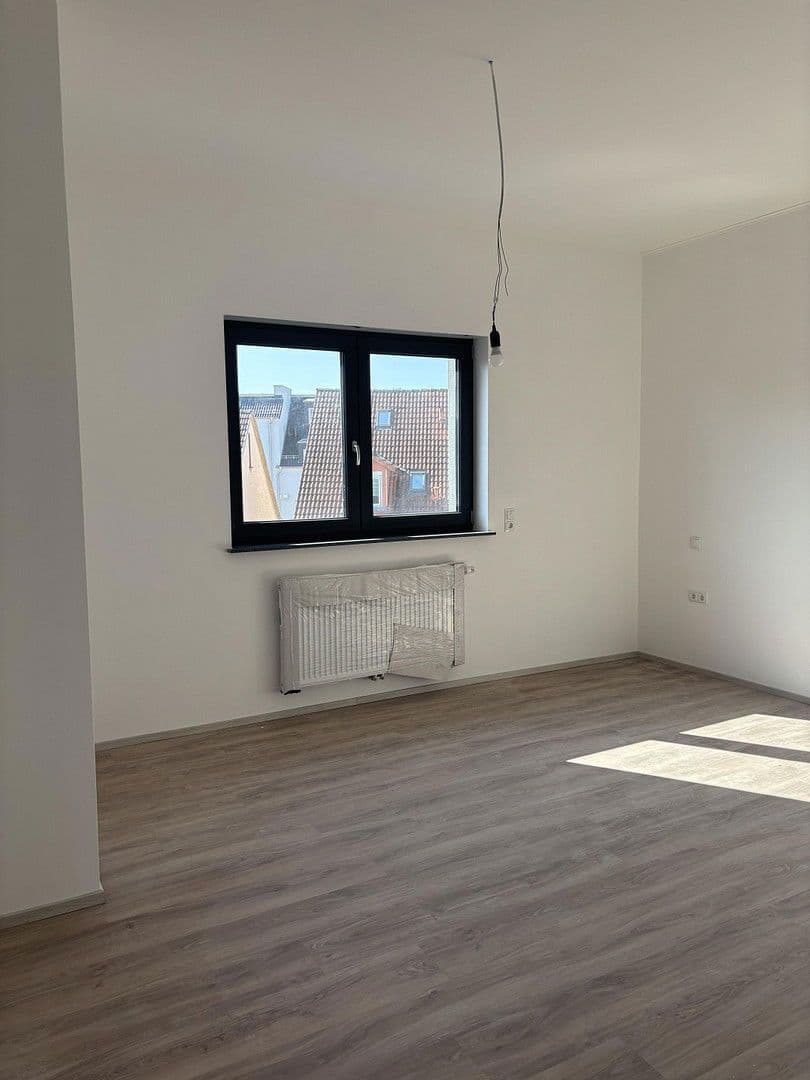 Prenájom bytu 2-izbový 85 m², Kaiserslautern, Porýnie-Falcko Prenájom bytu 2-izbový 85 m², Kaiserslautern, Porýnie-Falcko