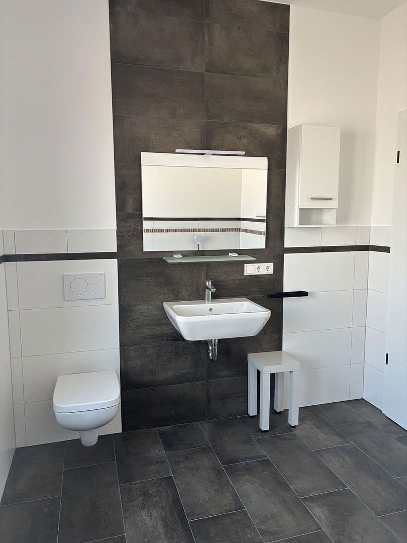 Prenájom bytu 2-izbový 85 m², Kaiserslautern, Porýnie-Falcko Prenájom bytu 2-izbový 85 m², Kaiserslautern, Porýnie-Falcko