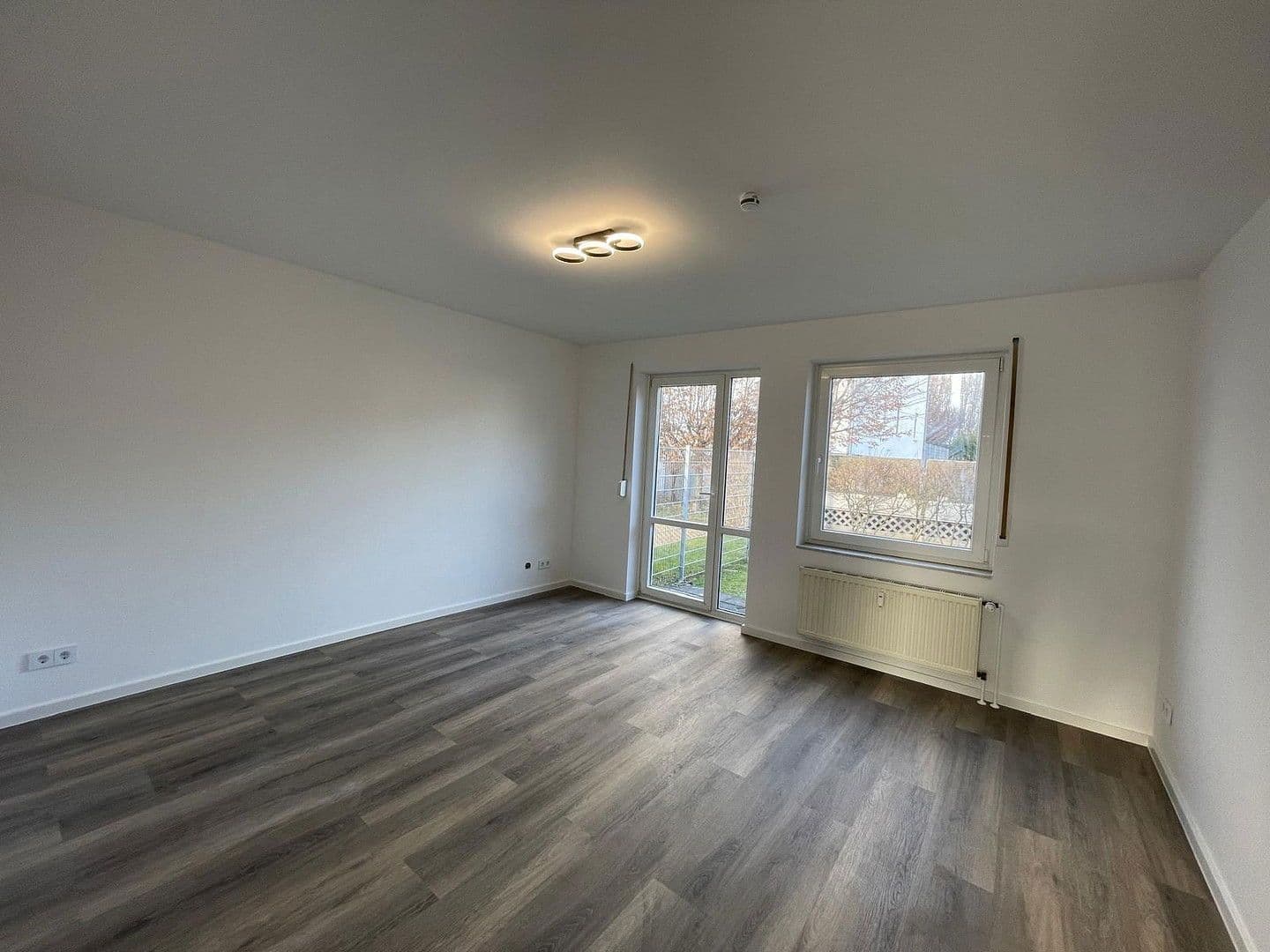 Prenájom bytu 2-izbový 56 m², Taunusstraße 7, Kerpen, Severné Porýnie - Westfálsko Prenájom bytu 2-izbový 56 m², Taunusstraße 7, Kerpen, Severné Porýnie - Westfálsko