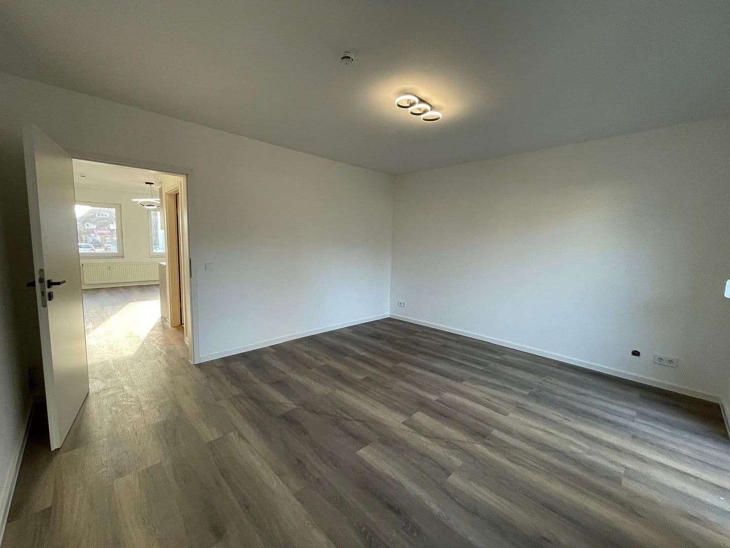 Prenájom bytu 2-izbový 56 m², Taunusstraße 7, Kerpen, Severné Porýnie - Westfálsko Prenájom bytu 2-izbový 56 m², Taunusstraße 7, Kerpen, Severné Porýnie - Westfálsko