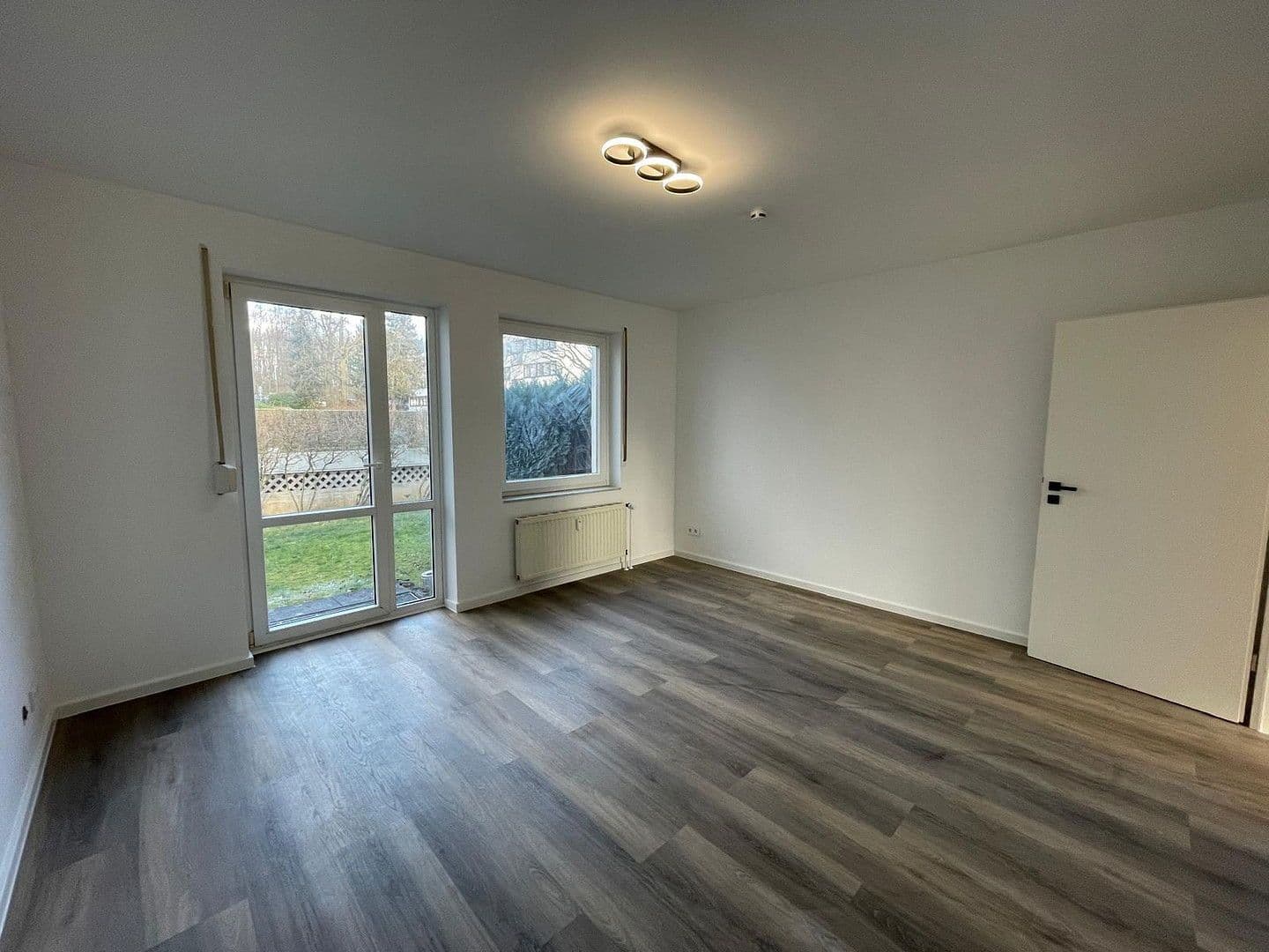 Prenájom bytu 2-izbový 56 m², Taunusstraße 7, Kerpen, Severné Porýnie - Westfálsko Prenájom bytu 2-izbový 56 m², Taunusstraße 7, Kerpen, Severné Porýnie - Westfálsko