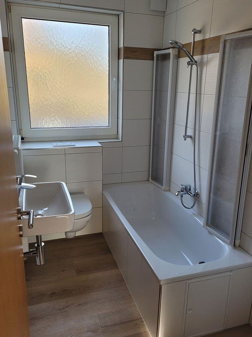 Prenájom bytu 3-izbový 63 m², Karlstein am Main, Bavorsko Prenájom bytu 3-izbový 63 m², Karlstein am Main, Bavorsko