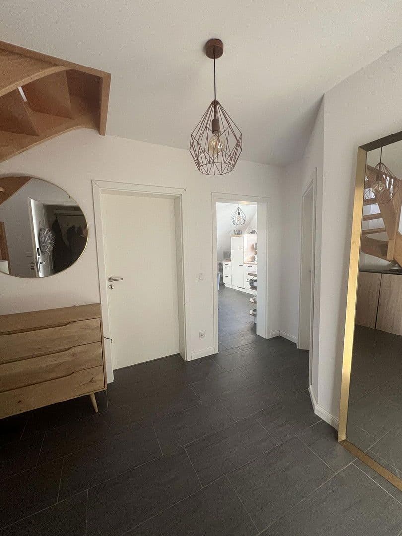 Prenájom bytu 3-izbový 75 m², Detmold, Severné Porýnie - Westfálsko Prenájom bytu 3-izbový 75 m², Detmold, Severné Porýnie - Westfálsko