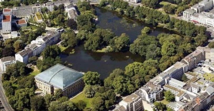 Predaj bytu 4-izbový 122 m², Florastraße, Düsseldorf, Severné Porýnie - Westfálsko Predaj bytu 4-izbový 122 m², Florastraße, Düsseldorf, Severné Porýnie - Westfálsko