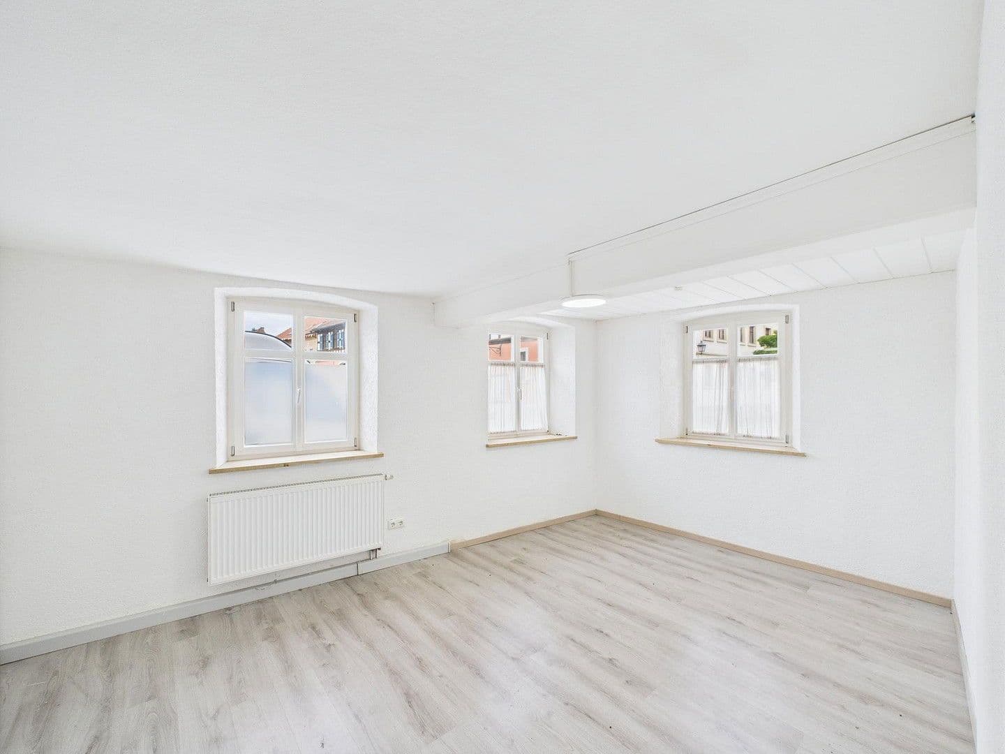 Prenájom domu 280 m², pozemek 200 m², Marktplatz 17, Baunach, Bavorsko Prenájom domu 280 m², pozemek 200 m², Marktplatz 17, Baunach, Bavorsko