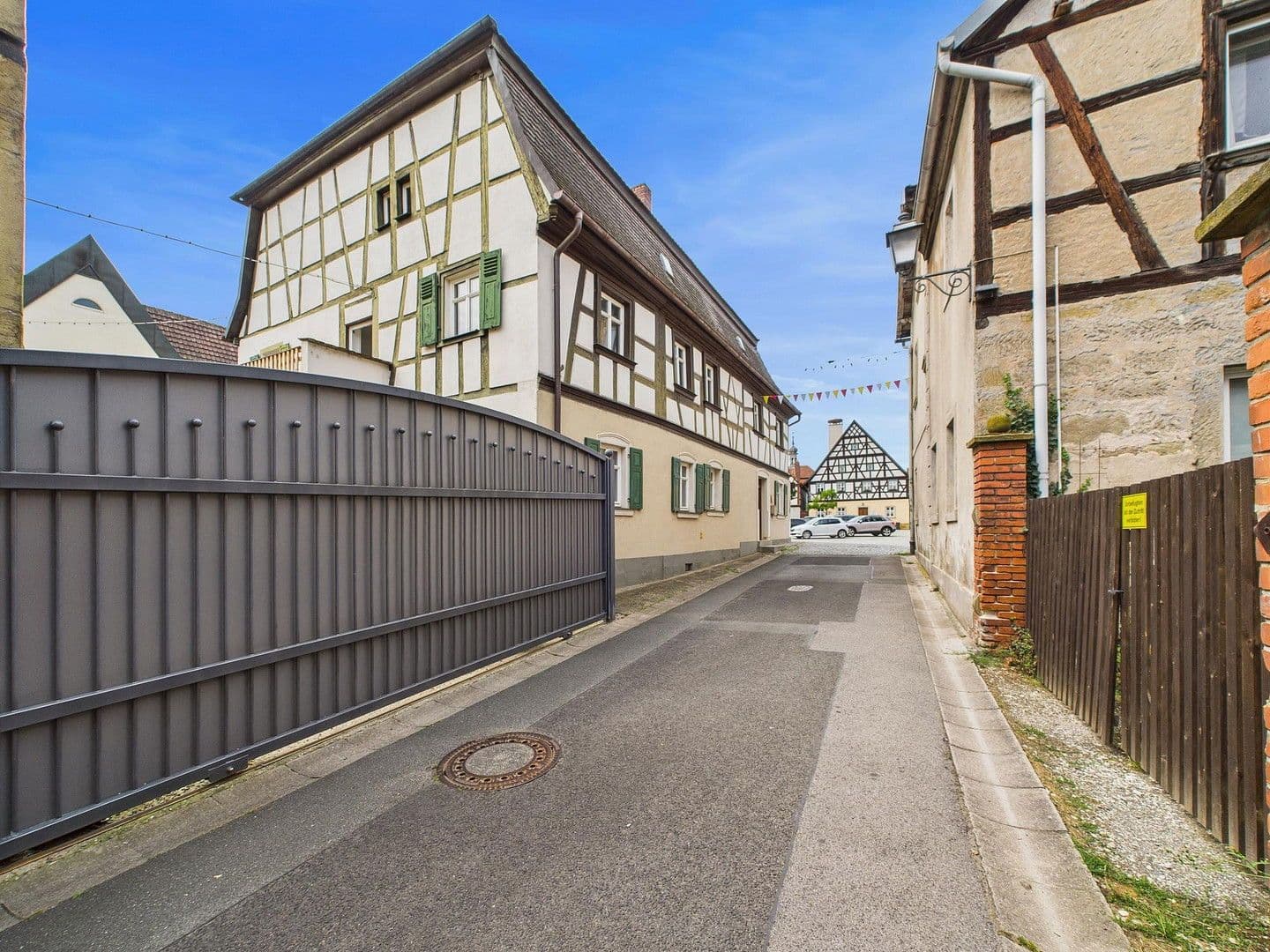 Prenájom domu 280 m², pozemek 200 m², Marktplatz 17, Baunach, Bavorsko Prenájom domu 280 m², pozemek 200 m², Marktplatz 17, Baunach, Bavorsko