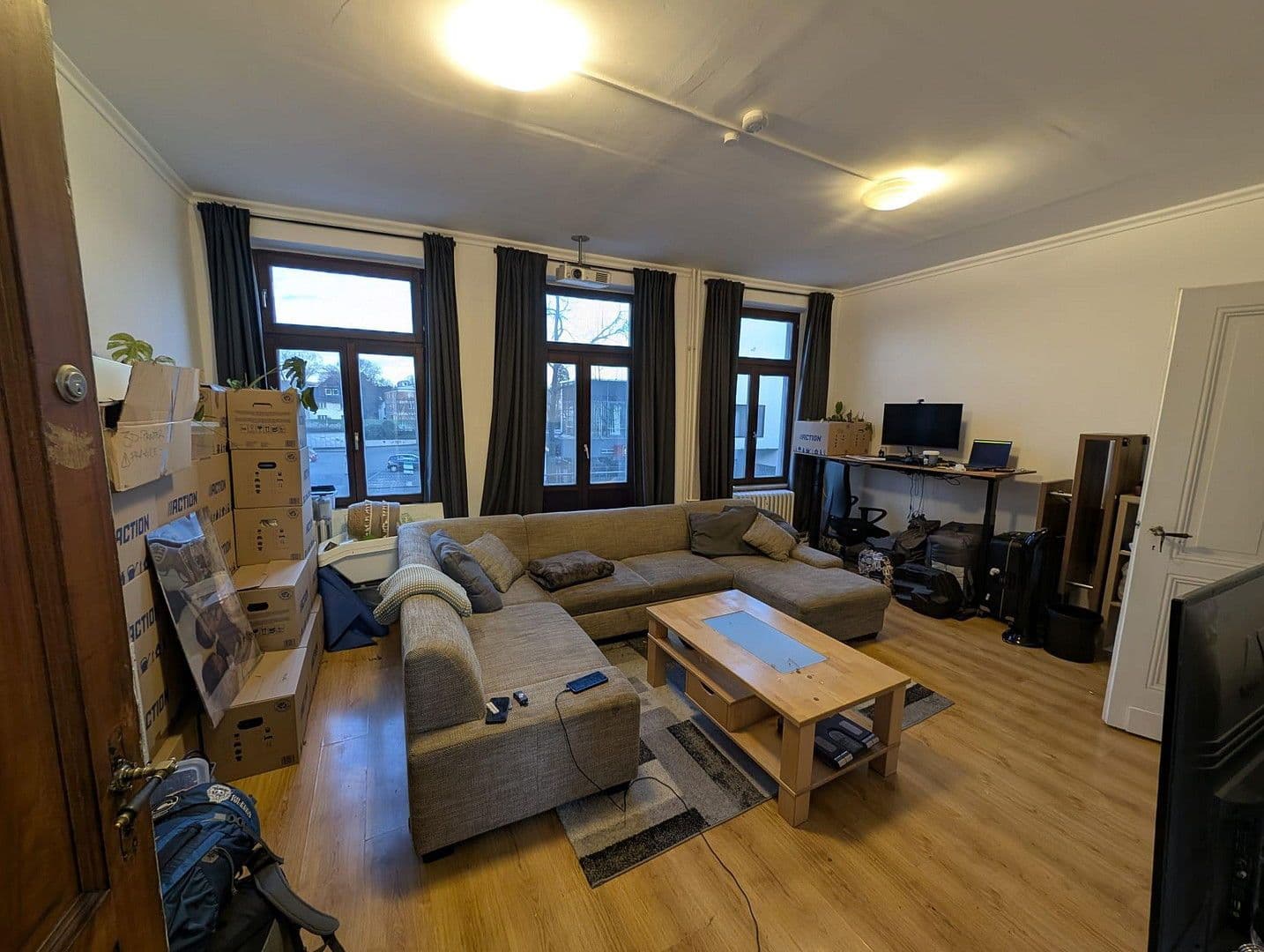 Prenájom bytu 2-izbový 55 m², Bonner Str. 000, Bonn - Bad Godesberg, Severné Porýnie - Westfálsko Prenájom bytu 2-izbový 55 m², Bonner Str. 000, Bonn - Bad Godesberg, Severné Porýnie - Westfálsko