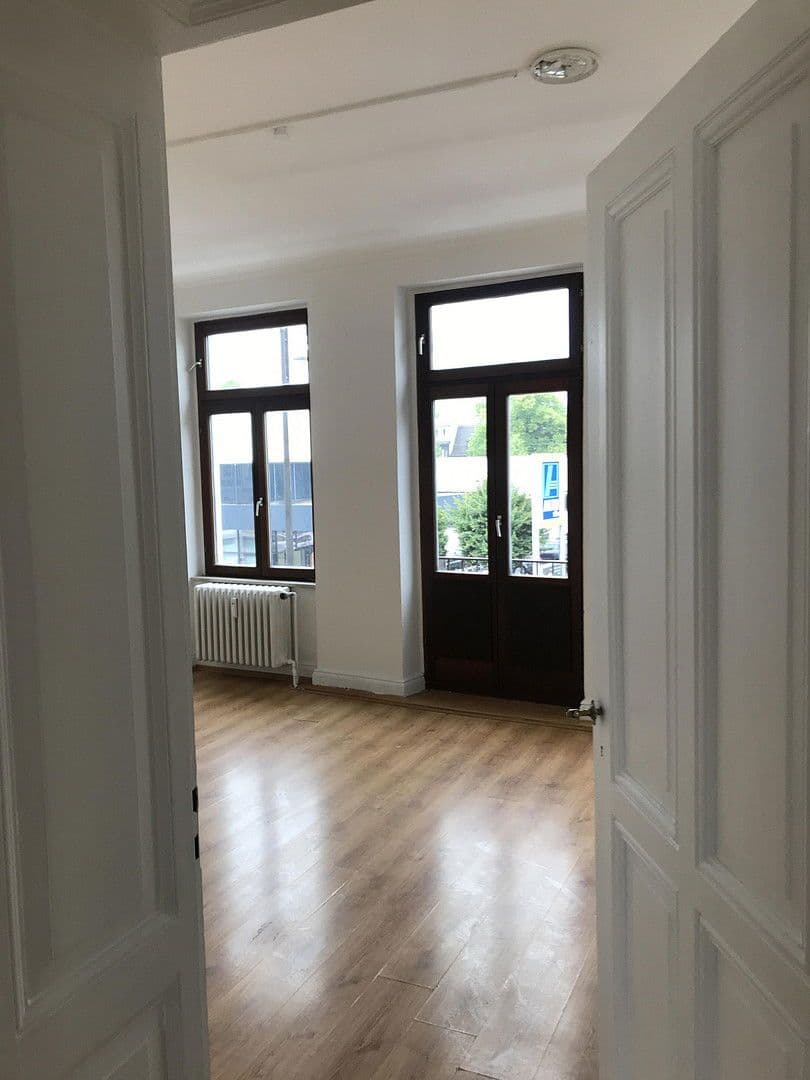 Prenájom bytu 2-izbový 55 m², Bonner Str. 000, Bonn - Bad Godesberg, Severné Porýnie - Westfálsko Prenájom bytu 2-izbový 55 m², Bonner Str. 000, Bonn - Bad Godesberg, Severné Porýnie - Westfálsko