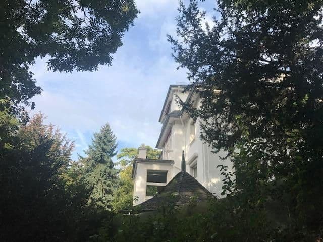 Prenájom bytu 3-izbový 151 m², Mannheim, Bádensko-Wurttembersko Prenájom bytu 3-izbový 151 m², Mannheim, Bádensko-Wurttembersko