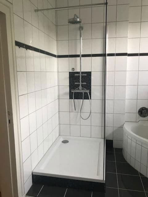 Prenájom bytu 3-izbový 151 m², Mannheim, Bádensko-Wurttembersko Prenájom bytu 3-izbový 151 m², Mannheim, Bádensko-Wurttembersko