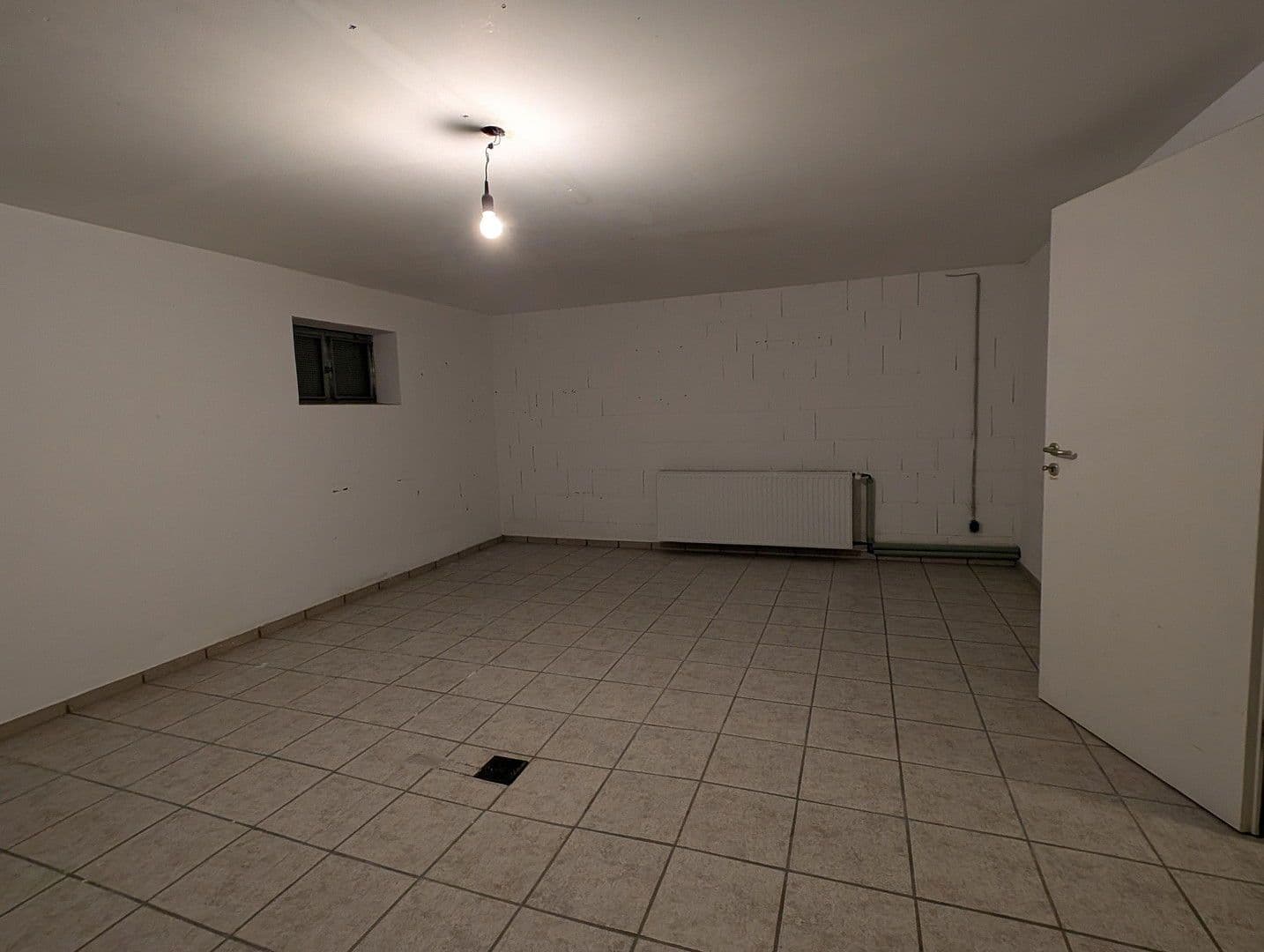 Prenájom domu 151 m², pozemek 344 m², Erftstadt, Severné Porýnie - Westfálsko Prenájom domu 151 m², pozemek 344 m², Erftstadt, Severné Porýnie - Westfálsko