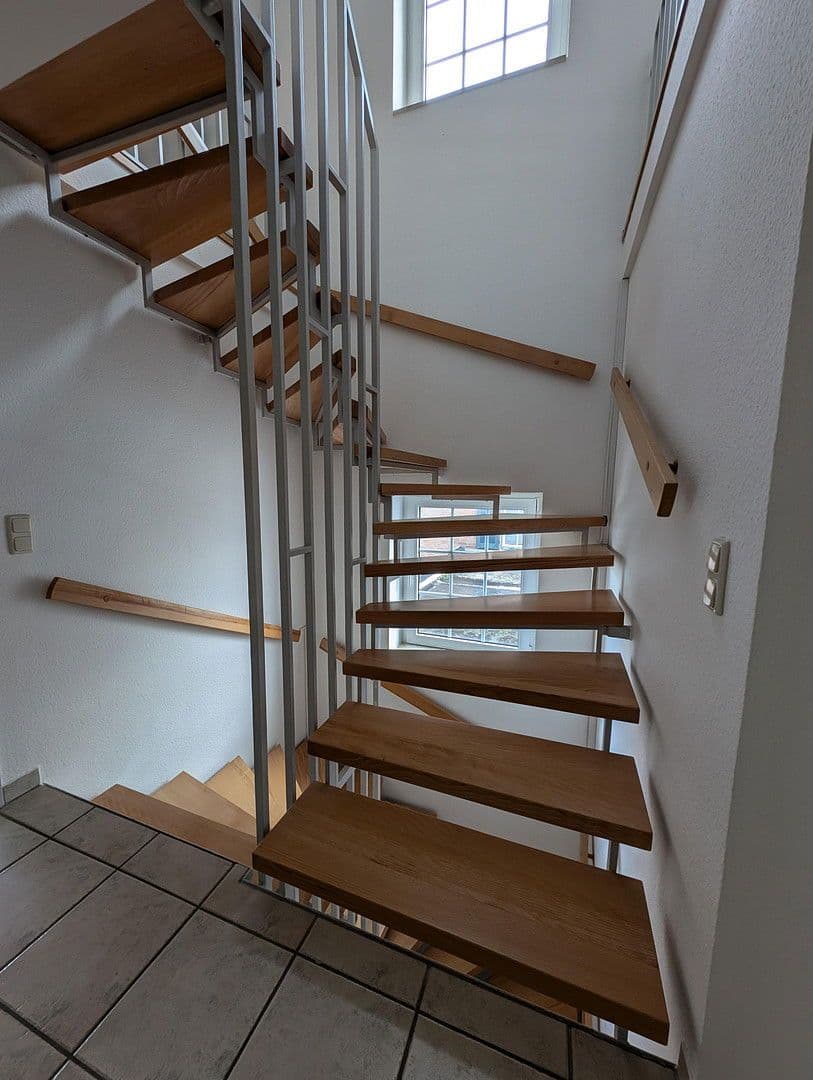 Prenájom domu 151 m², pozemek 344 m², Erftstadt, Severné Porýnie - Westfálsko Prenájom domu 151 m², pozemek 344 m², Erftstadt, Severné Porýnie - Westfálsko